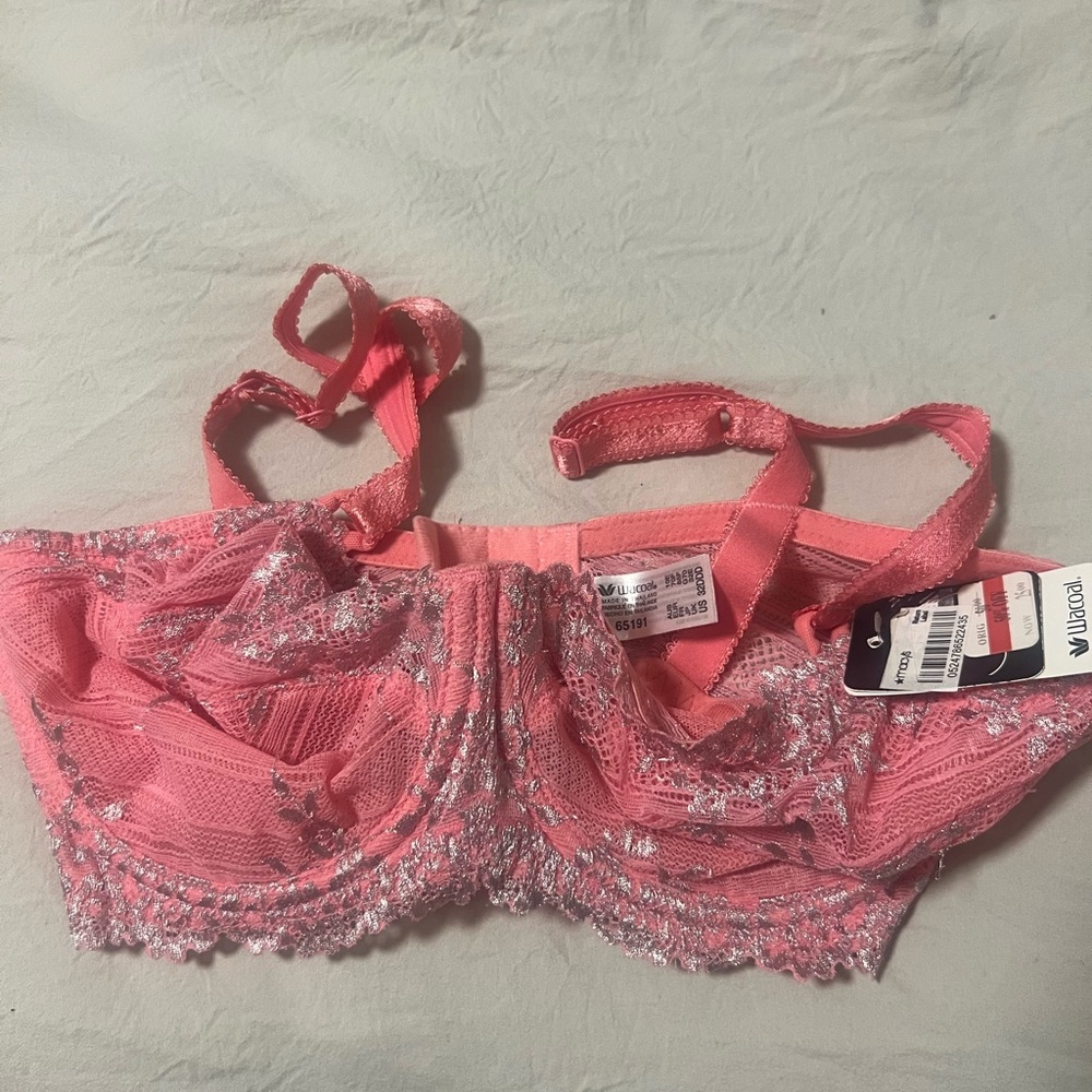 Wacoal Pink Lace Bra with Adjustable Straps